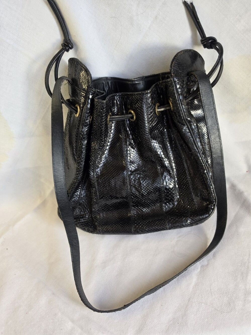 VTG Leather C G Cuero Vaca Argentina Snakeskin Bucket Bag Purse Leather